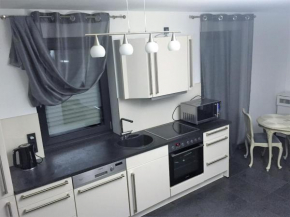 Moderne 3 Zimmer Wohnung mit separatem Eingang